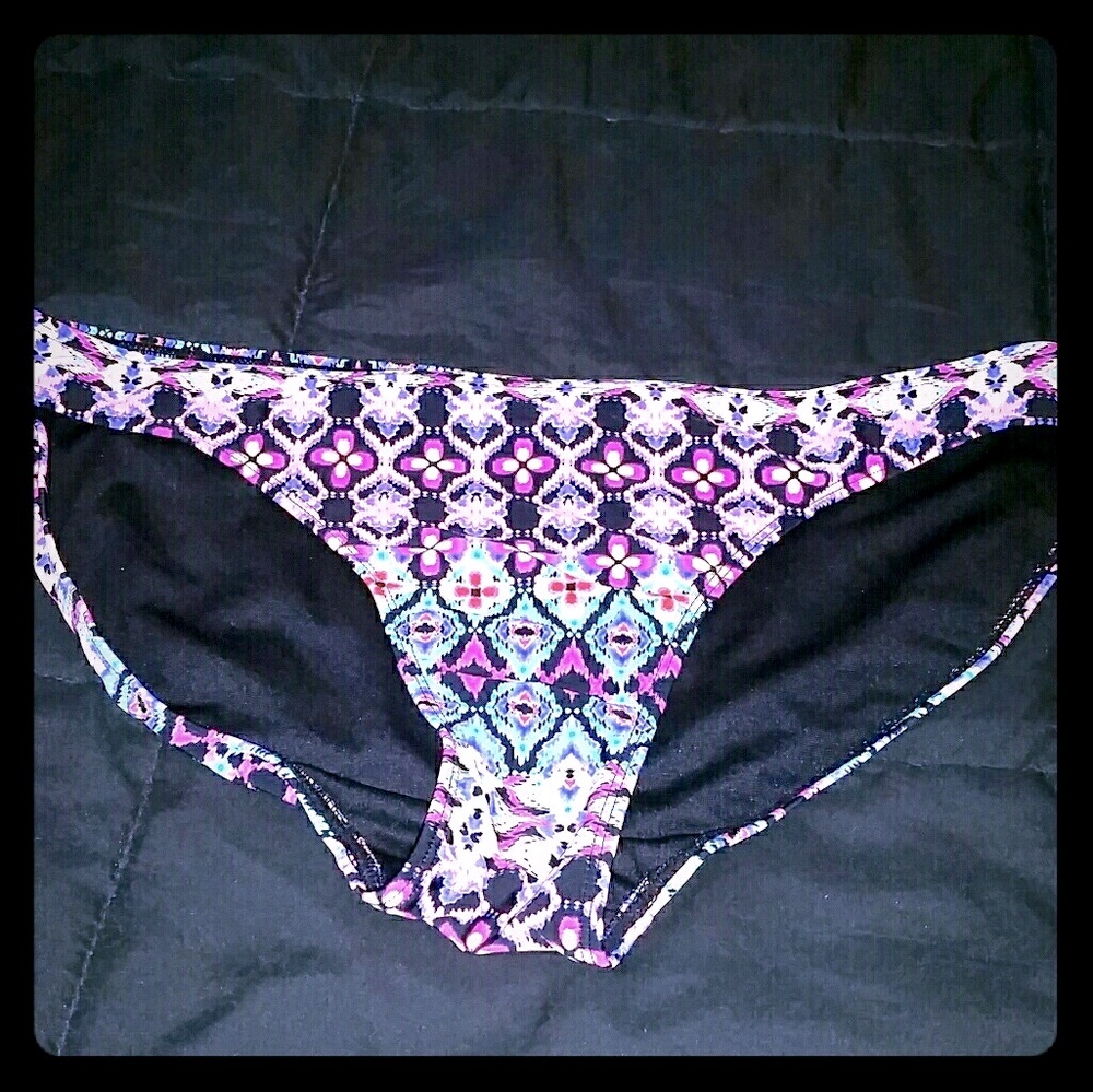 No Boundaries 👙 Swim suit bottoms
